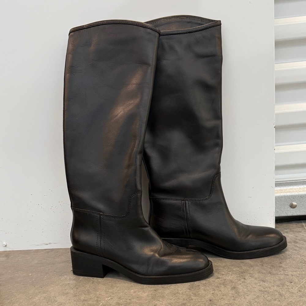 Black Knee-High Leather Boots by Zara